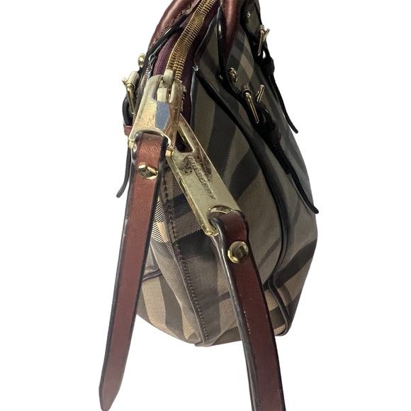 Burberry Shoulder Bag EUC - Picture 3 of 11